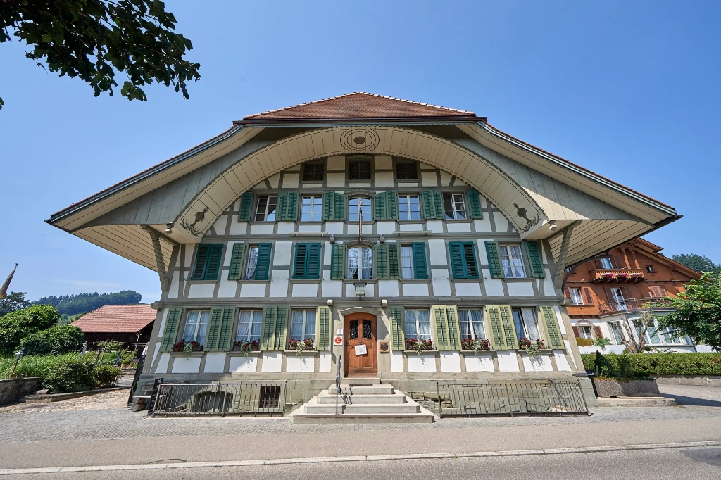 Gasthof Ochsen Lützelflüh Gebäudeansicht